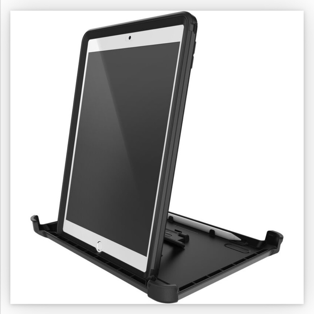 Otter box Pad (7th, 8th, and 9th gen) Case
Defender Series